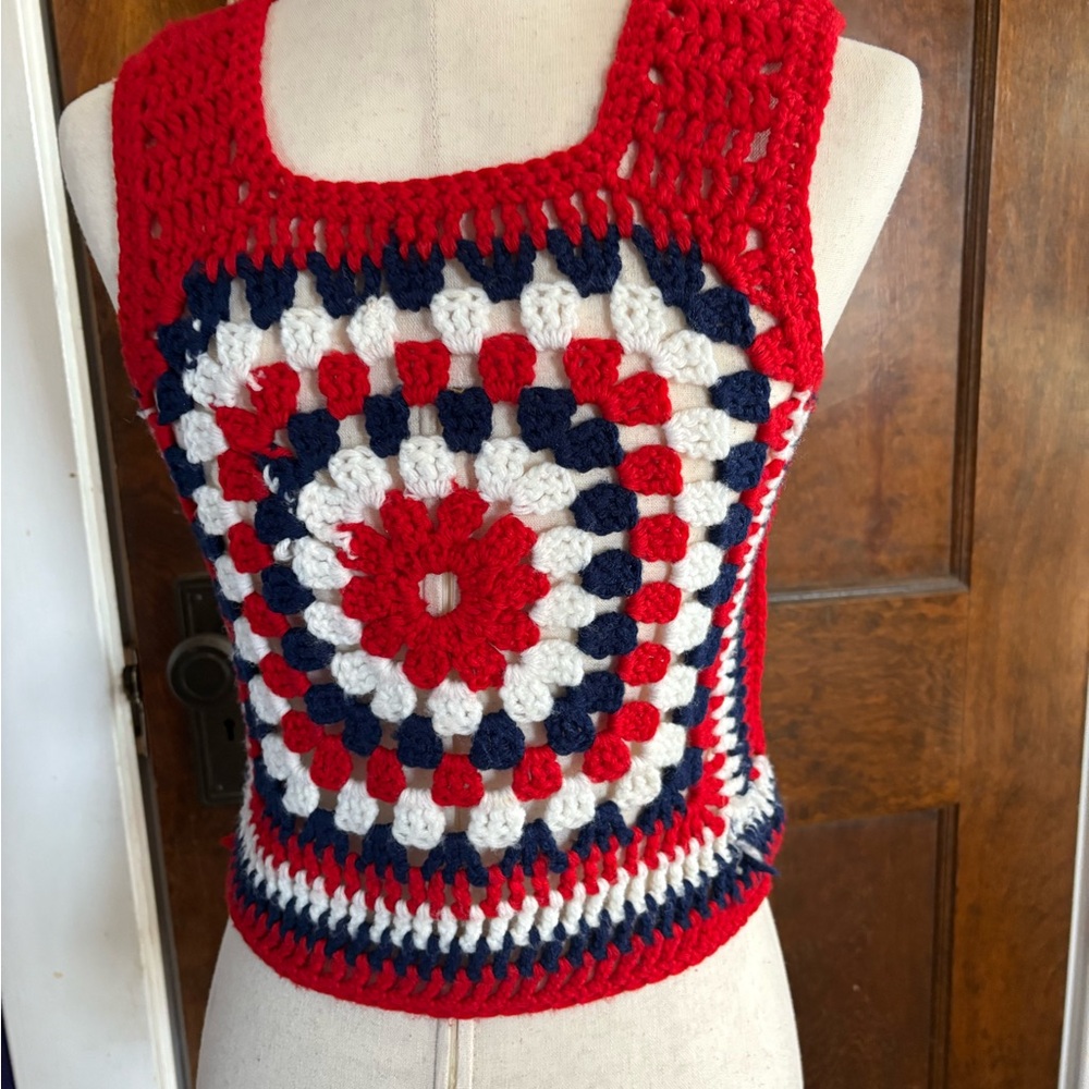 Vintage 70s Red, White, and Blue Crochet Granny Squares Patriotic Tank Top Vest - Picture 4 of 13